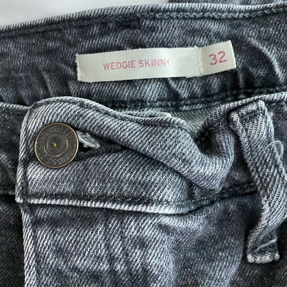 LEVIS Wedgie Skinny Jeans in‎ Black Gray Denim High Rise Size US 32 - Picture 9 of 12